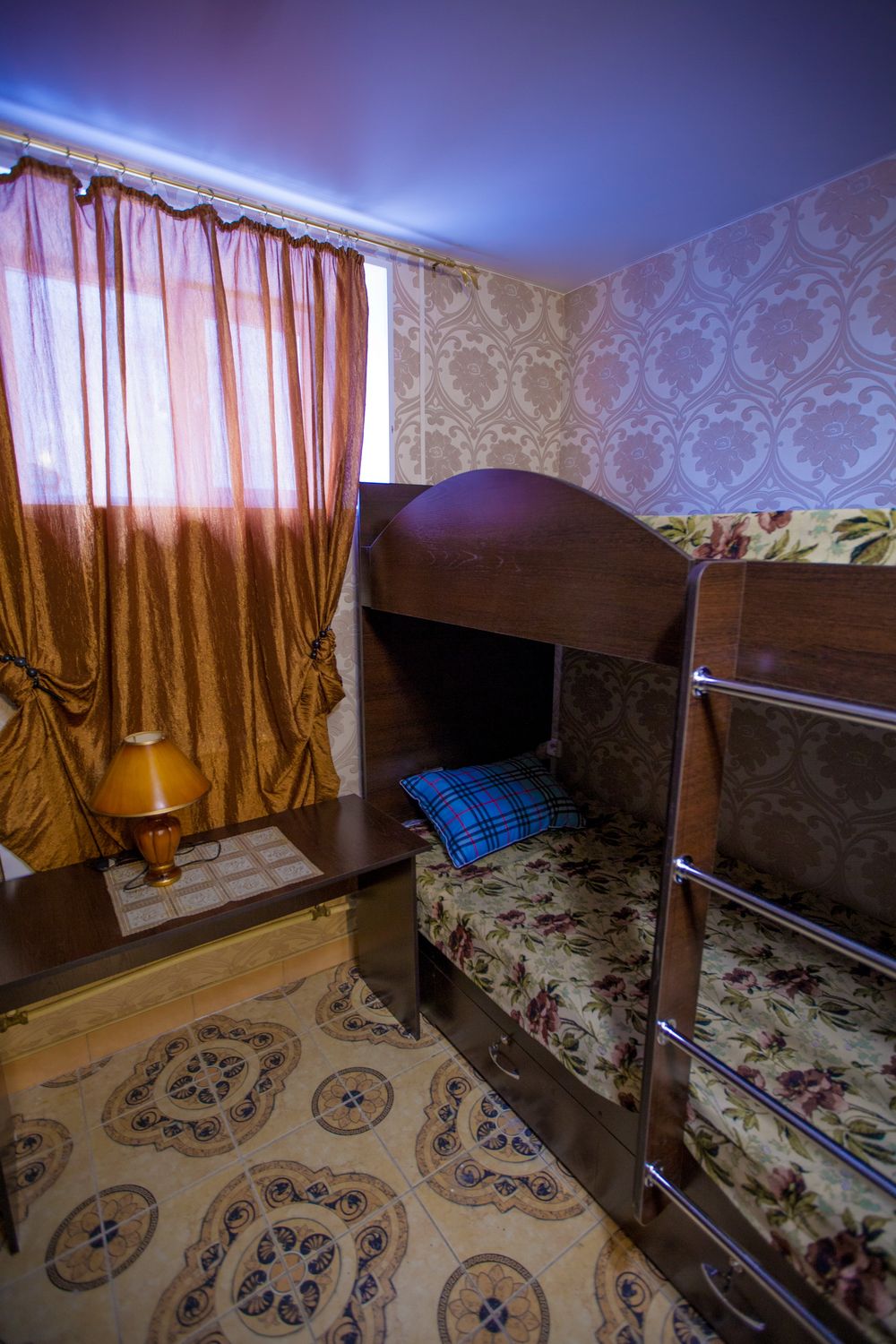 Хостелы Барнаула — как жить в современном общежитии?