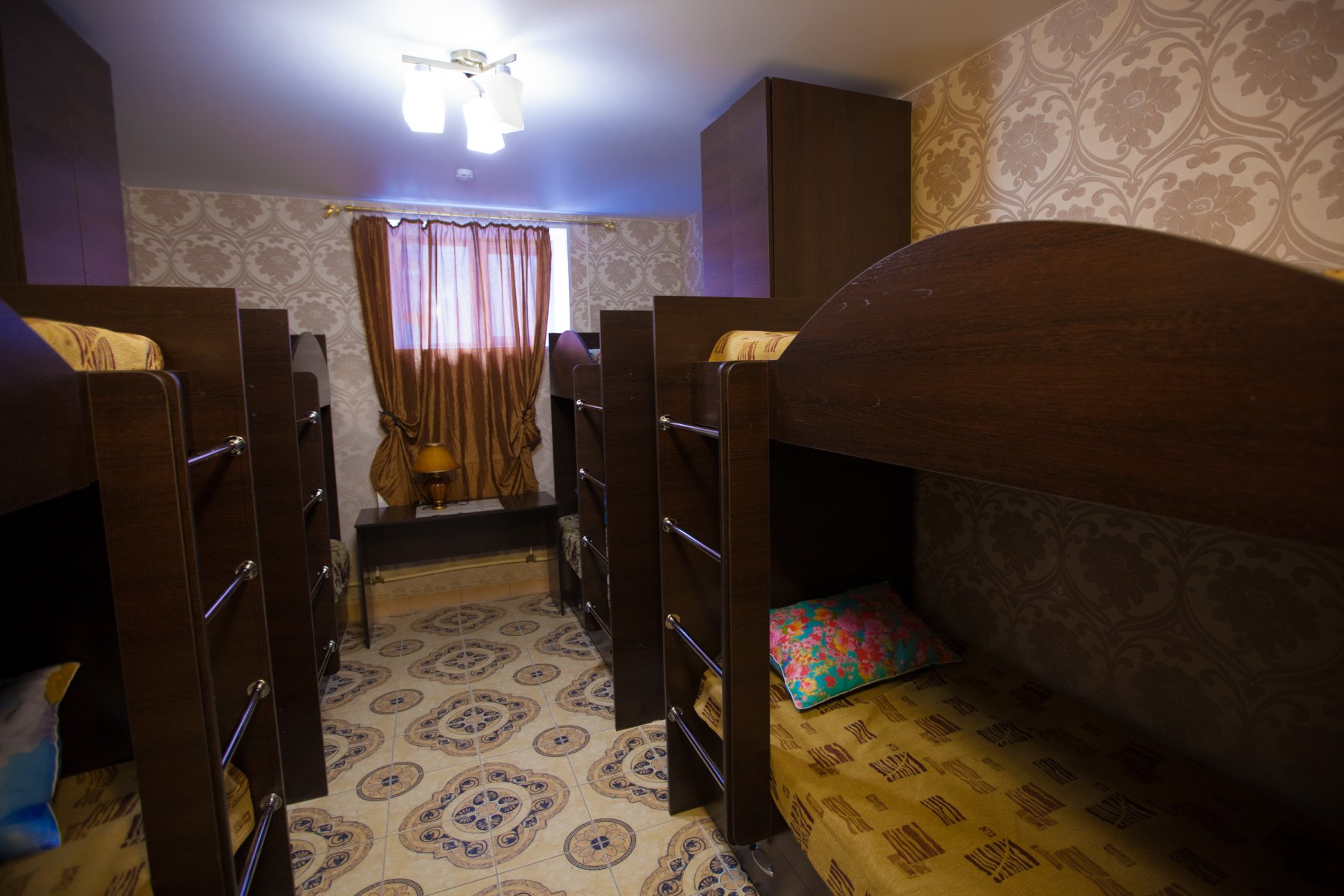 Тонкости выбора хостела в Барнауле семейными парами